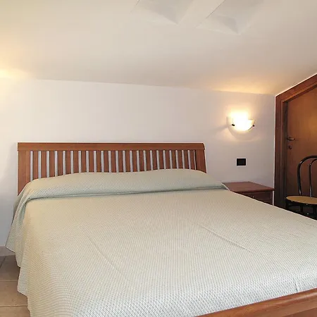 Holiday home Res. Vigna Del Lago 126s Dongo