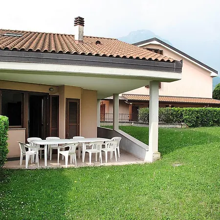 Res. Vigna Del Lago 126s Dom wakacyjny *